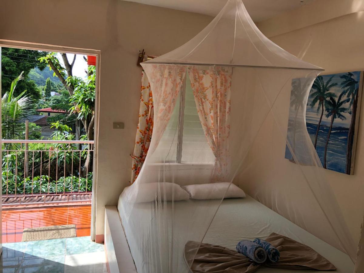 Amami Garden Hostel Puerto Galera Eksteriør billede