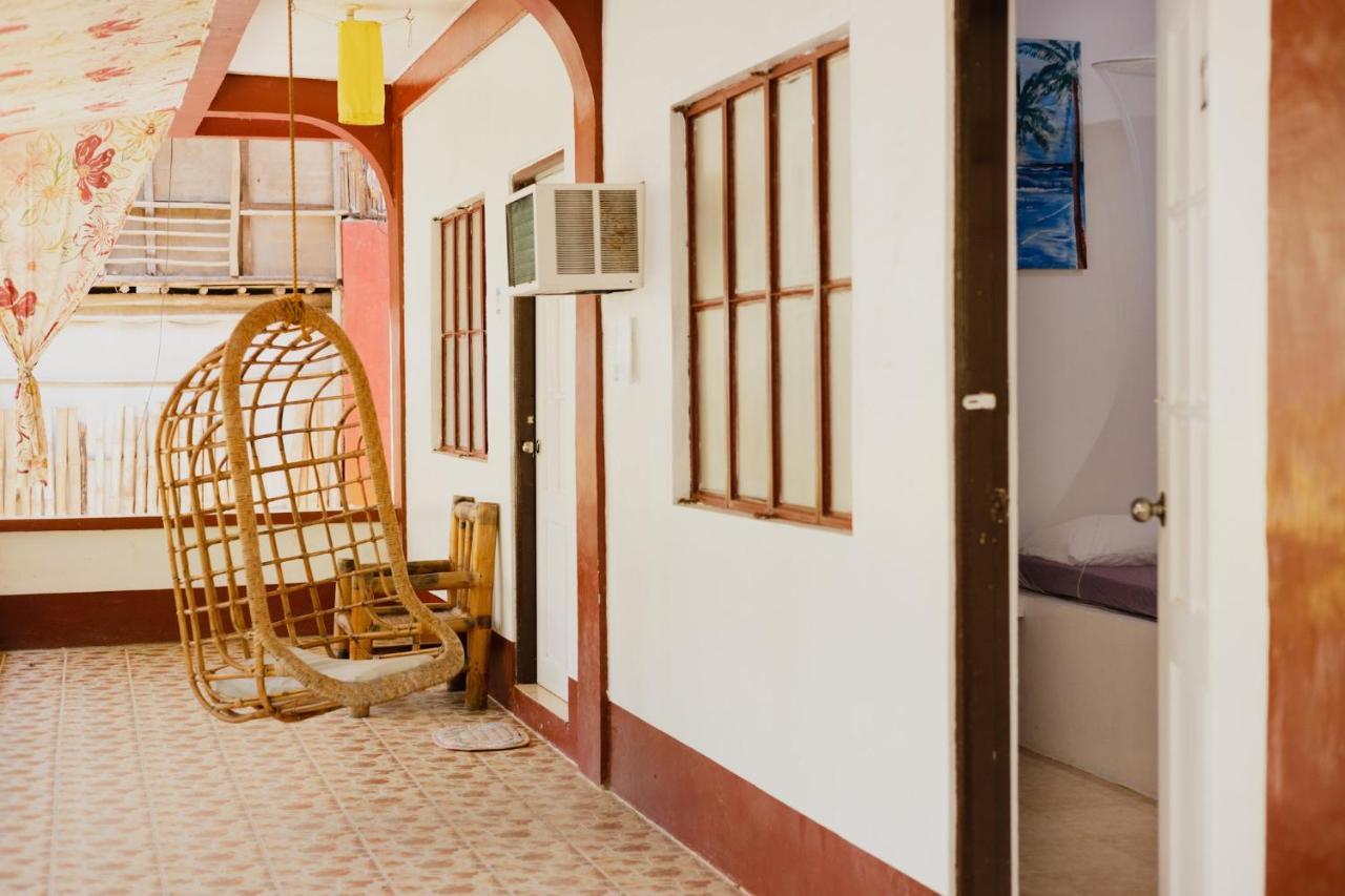 Amami Garden Hostel Puerto Galera Eksteriør billede